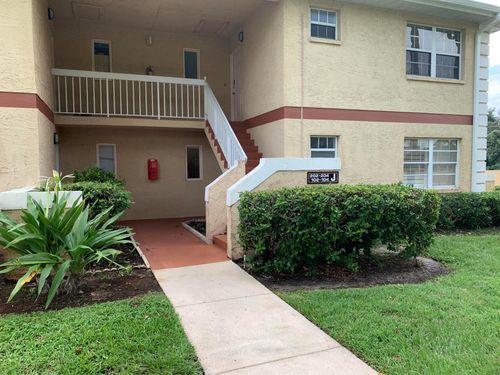 104-1542 Se Royal Green Cir, Port St. Lucie, FL, 34952-4684 | Card Image