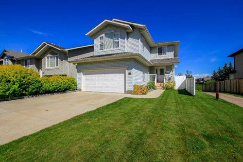 68 Wilkinson Circle, Sylvan Lake, AB, T4S0T7 | Card Image