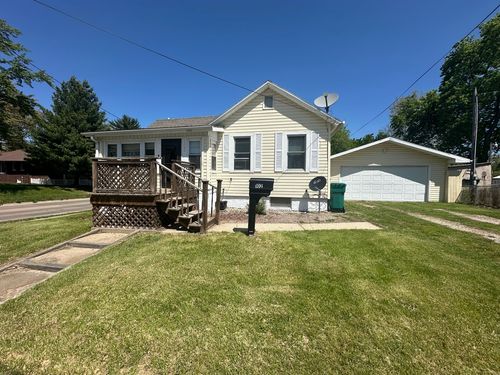 102 E Grove St, Streator, IL, 61364-1508 | Card Image