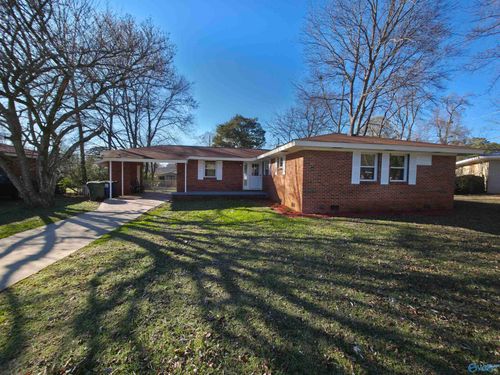 2105 La Salle Rd Nw, Huntsville, AL, 35810-4303 | Card Image