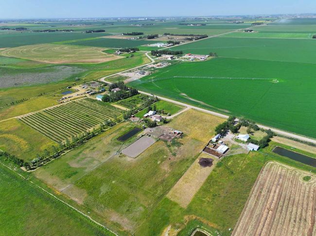 205023 10 0 Twp Rd, House other with 4 bedrooms, 3 bathrooms and null parking in Rural Lethbridge County AB | Image 5