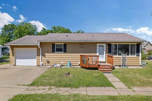 107 S 6th Street, Black River Falls, WI, 54615 | Card Image