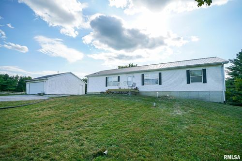 297 Macallen Lake Rd, Carlock, IL, 61725-9031 | Card Image