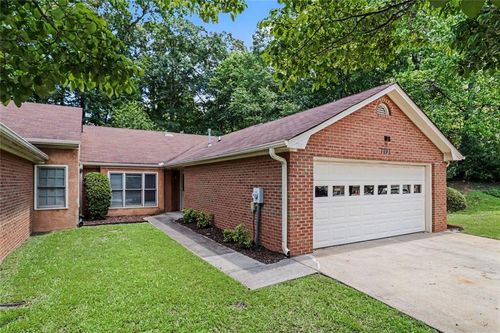 7101 Woodridge Ln, Union City, GA, 30291-2371 | Card Image