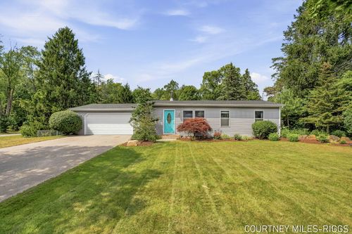 15475 Ransom St, Holland, MI, 49424-5544 | Card Image