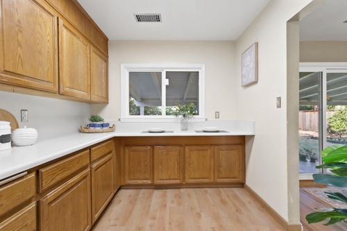 611 K Street, Davis, CA, 95616 | Card Image