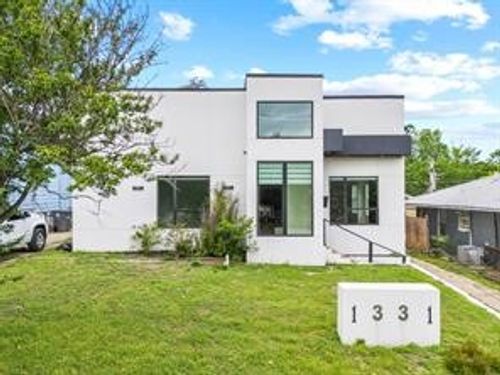 1331 S Denley Dr, Dallas, TX, 75216-1235 | Card Image