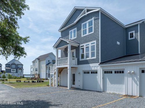 74 Pier View Ct, Hampstead, NC, 28443-5710 | Card Image