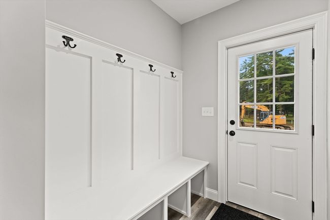 10 Leonard St, House other with 4 bedrooms, 3 bathrooms and 6 parking in Lakeville MA | Image 16