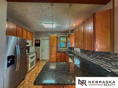 4140 V St, Omaha, NE, 68107-3147 | Card Image