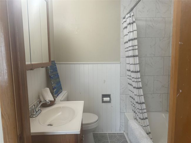 Unit A bathroom | Image 17