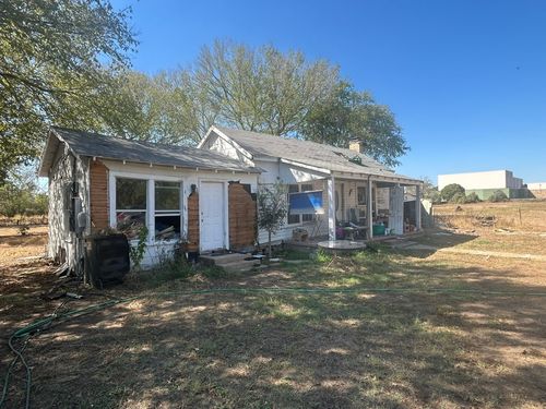 1210 Chambers St, Bastrop, TX, 78602-2614 | Card Image