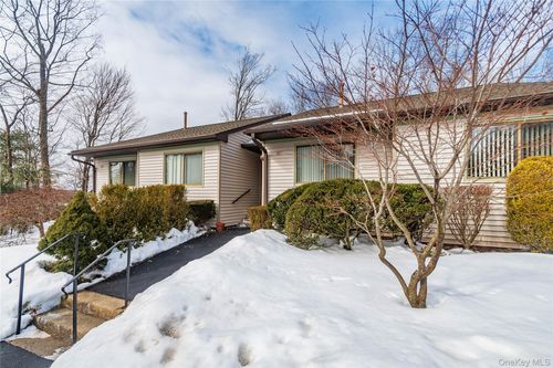 apt-b-113 Village Rd, Yorktown Heights, NY, 10598-6802 | Card Image