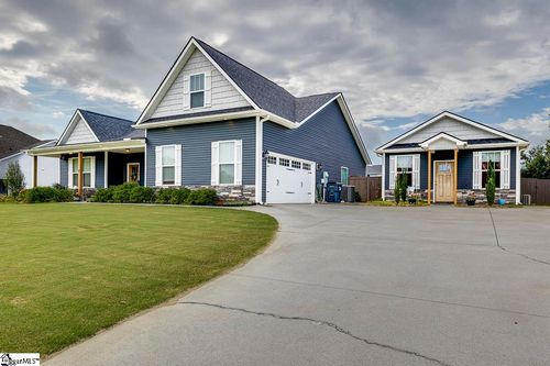 7 Judge Looper Ct, Travelers Rest, SC, 29690-9816 | Card Image