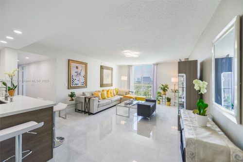 apt-1208-3000 Coral Way, Miami, FL, 33145-3240 | Card Image