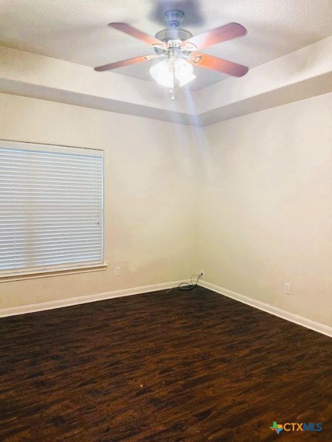 Nice and spacious bedroom. | Image 15