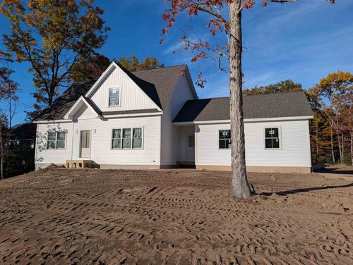 9 Chestnut Way, Lee, NH, 03861-6741 | Card Image