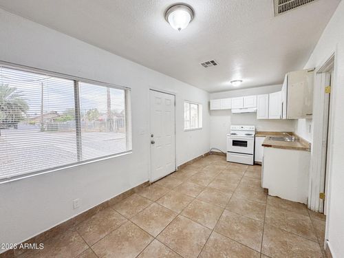 1834 E Yale St, Phoenix, AZ, 85006-1452 | Card Image