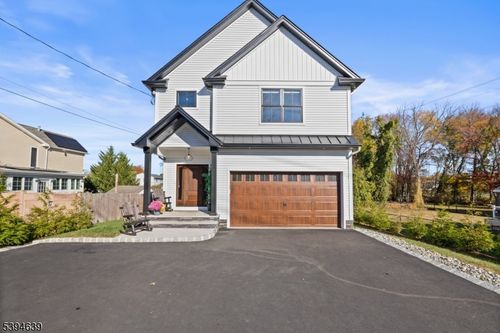 574 Ridgedale Ave, East Hanover, NJ, 07936-3014 | Card Image