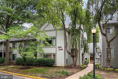 2251-2251 Hunters Run Dr, RESTON, VA, 20191-2833 | Card Image