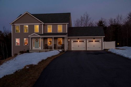 45 Marigold Way, Hooksett, NH, 03106-1223 | Card Image