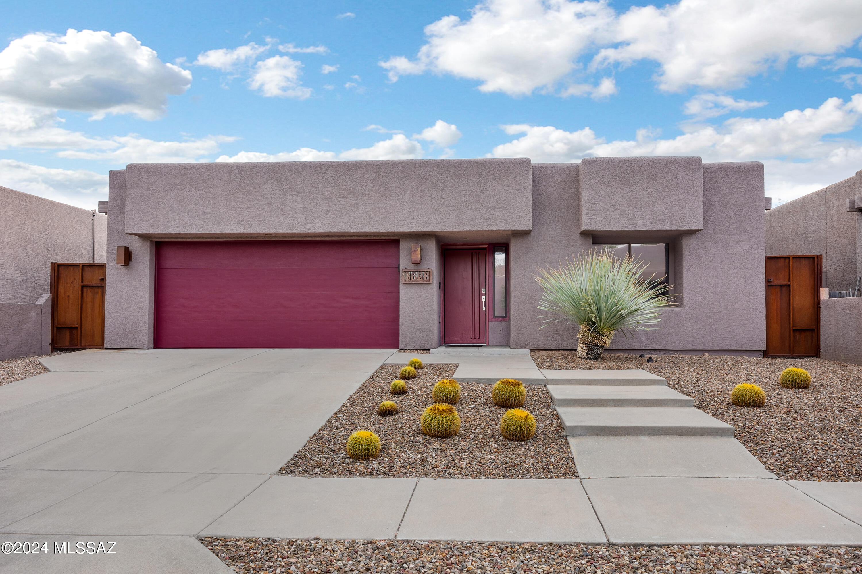 Royal Prince Ct, Tucson, AZ 85719
