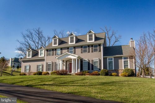 4 Ashton Ct, Flemington, NJ, 08822-5783 | Card Image