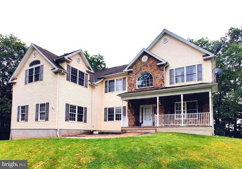 114 Hilda Ct, EAST STROUDSBURG, PA, 18301-8140 | Card Image
