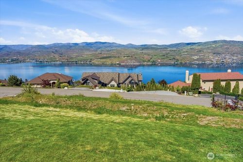 145 Mirabella Dr, Chelan, WA, 98816-8698 | Card Image