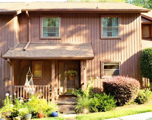 4 Creekside Way, Greenville, SC, 29609-6962 | Card Image