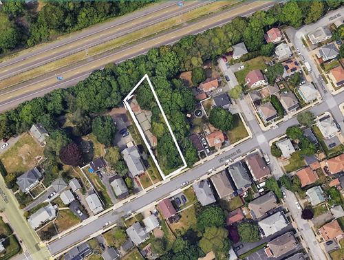 127 Mount Vernon St, New Bedford, MA, 02740-4615 | Card Image