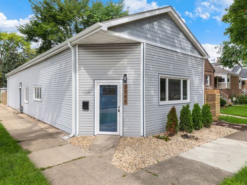 3848 Harrison Ave, Brookfield, IL, 60513-1518 | Card Image
