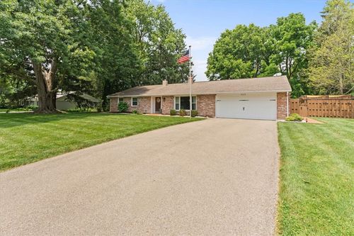 465 Southbrook Dr, Washingtn Twp, OH, 45459-3035 | Card Image