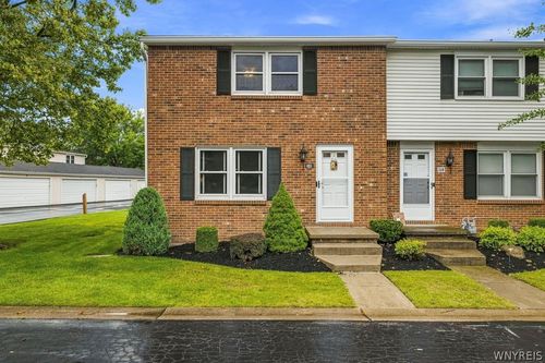 340 Wimbledon Ct, West Seneca, NY, 14224-1951 | Card Image