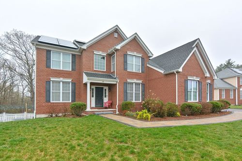 33 Anderson Way, East Walpole, MA, 02032-1045 | Card Image