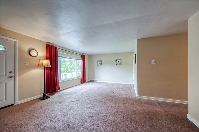 1566 Greentree Rd, House other with 2 bedrooms, 1 bathrooms and 1 parking in Scott Twp - SAL PA | Image 5