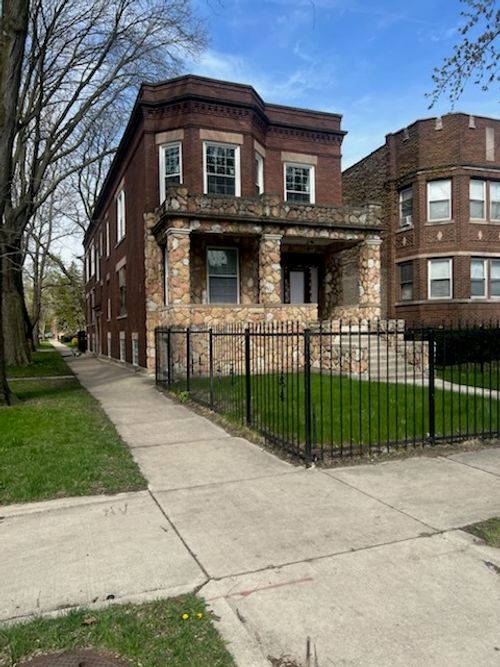 2-7758 S Saginaw Ave, Chicago, IL, 60649-4970 | Card Image