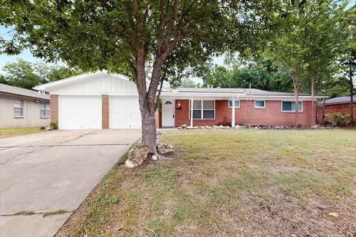 3632 Venice Dr, North Richland Hills, TX, 76180-1538 | Card Image
