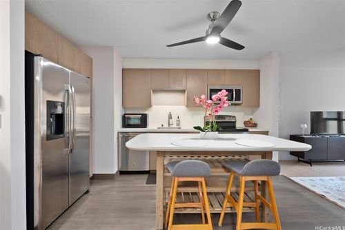 2503-7000 Hawaii Kai Dr, Honolulu, HI, 96825-4182 | Card Image