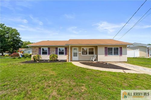 5 Forest Park Terrace, Monroe, NJ, 08831 | Card Image