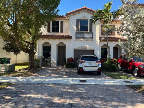 17548 Sw 153rd Ct, Miami, FL, 33187-6739 | Card Image