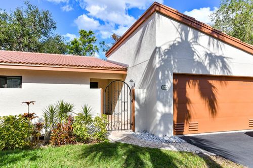 3404 Falcon Pl, BRADENTON, FL, 34210-4215 | Card Image