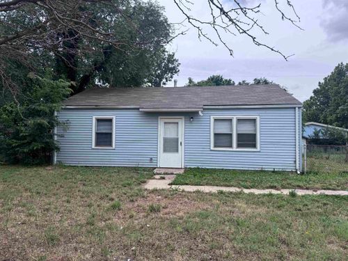 2929 E Idlewild Dr, Wichita, KS, 67216-3514 | Card Image