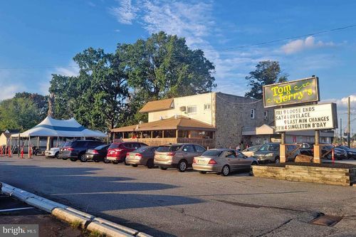 1006 Macdade Blvd, FOLSOM, PA, 19033-3419 | Card Image
