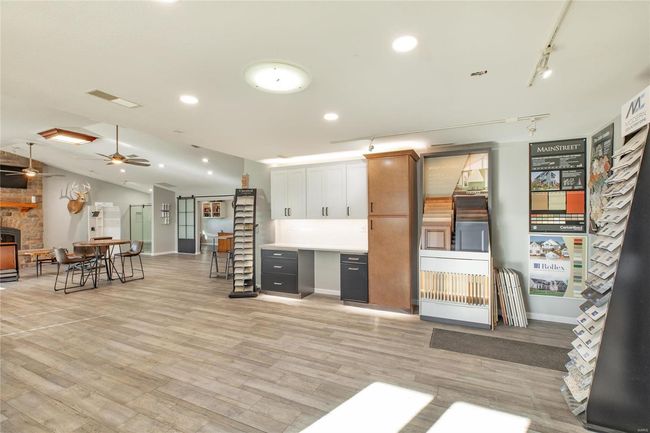 1665 S State St, Home with 0 bedrooms, 0 bathrooms and null parking in Jerseyville IL | Image 20