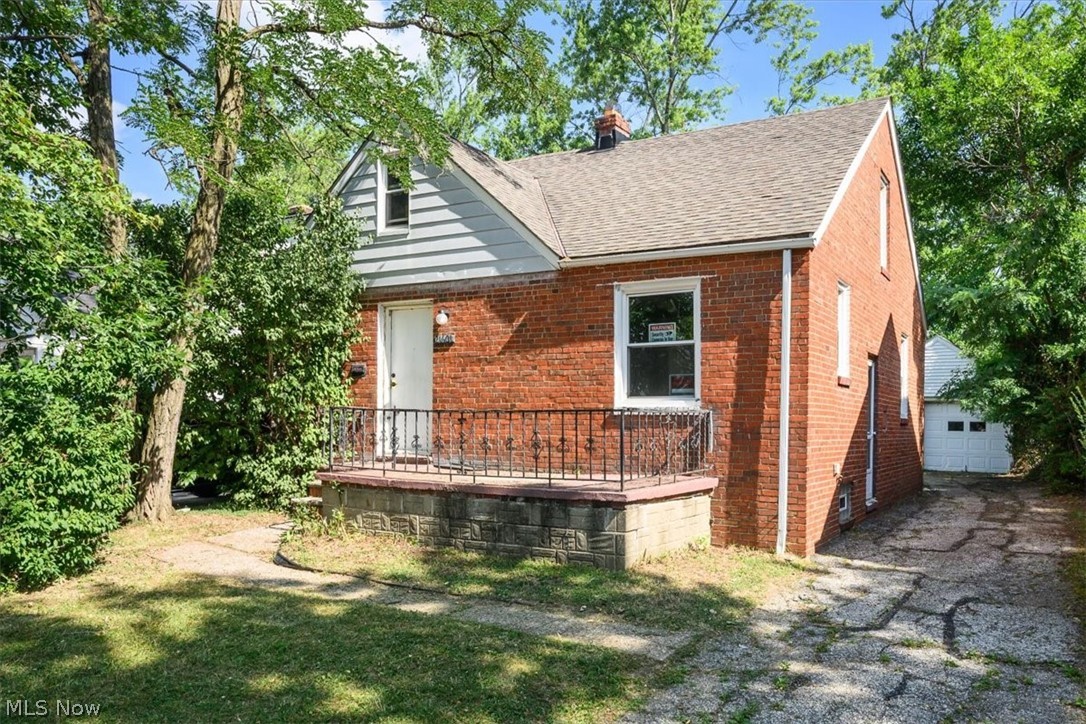Residential in Maple Heights 2