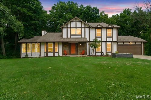 2 Pear Tree Ct, Saint Peters, MO, 63376-6838 | Card Image