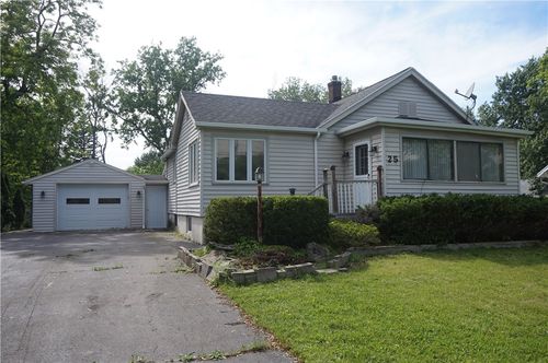 25 Beechwood Dr, Gates, NY, 14606-5505 | Card Image