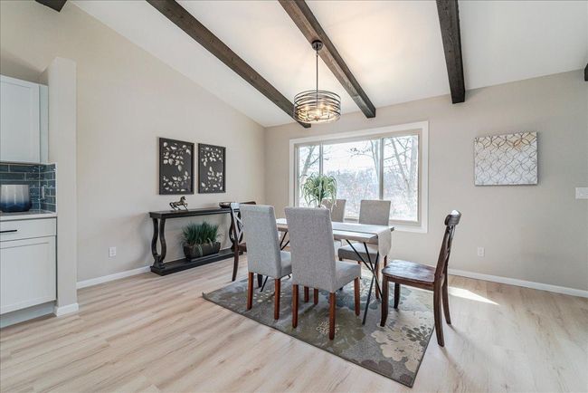 21-Dining Area.jpg | Image 20