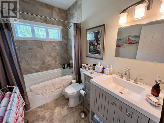 9888 N Bonaparte Rd, House other with 2 bedrooms, 2 bathrooms and null parking in Bridge Lake BC | Image 29